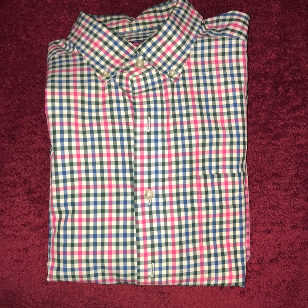 Men’s vineyard vines button down